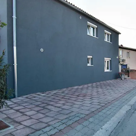 Edvin Apartman