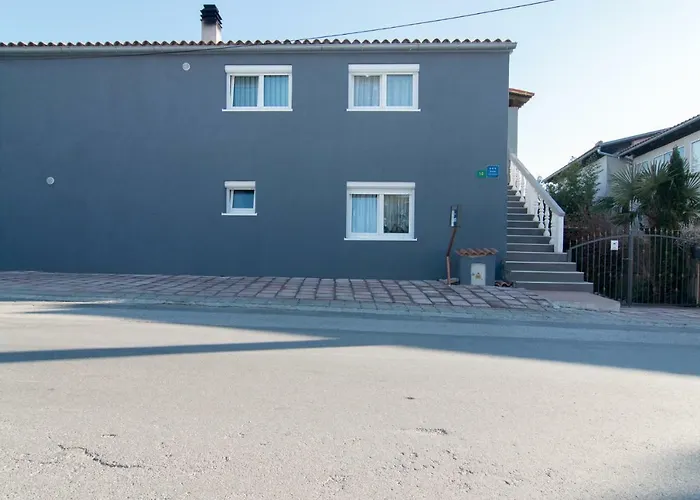 아파트 Edvin 풀라